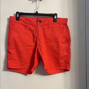 Levi's Bold Coral Women's Bermudas